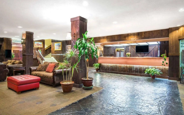 Ramada by Wyndham Denver Downtown