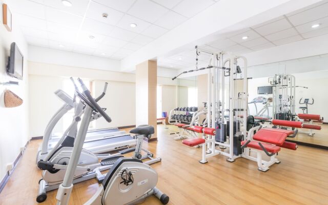 Grand Hometel Malad