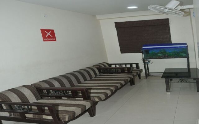OYO 3353 Apartment Royal Residency