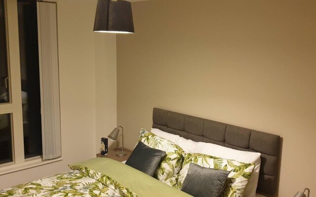 Stunning 2-bed Apartment in Manchester City Centre
