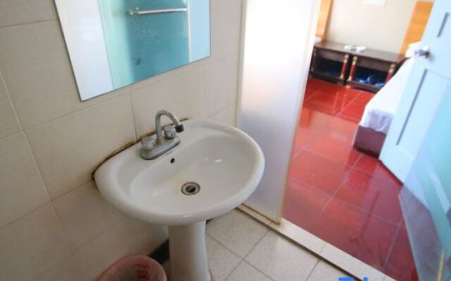 Xuanxiang Hostel (Shanghai Mudanjiang Road)