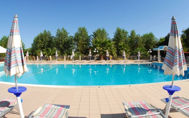 Victoria Mobilehome Stella del Sud Camping Villaggio