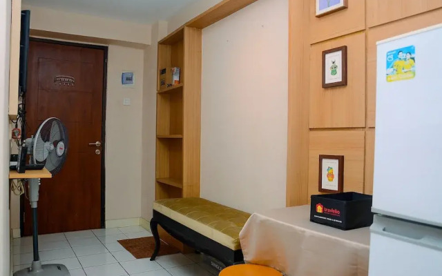 Cozy Living with Modern Design 1BR Kebagusan City Apartment