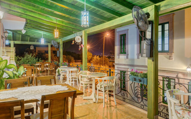Cunda Esen Otel