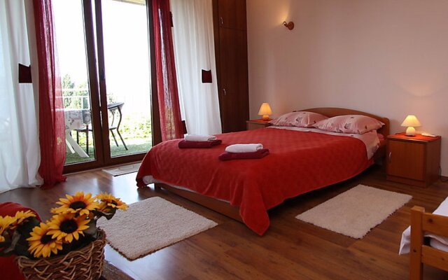 Apartment Lucic Tavernes 33113