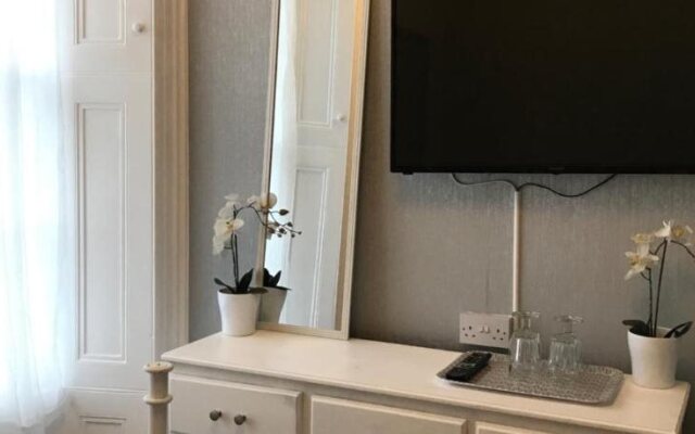 No11b Boutique Rooms