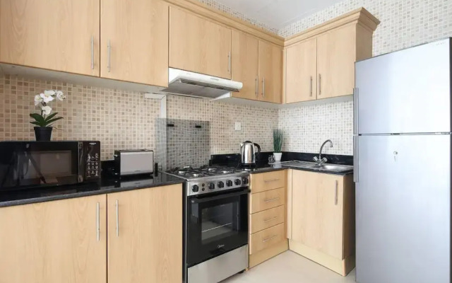 Modern and Stylish 1BR in Business Bay