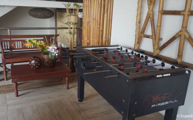 Score Birds Hotel