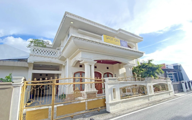 SPOT ON 2897 Rahmah Residence Syariah