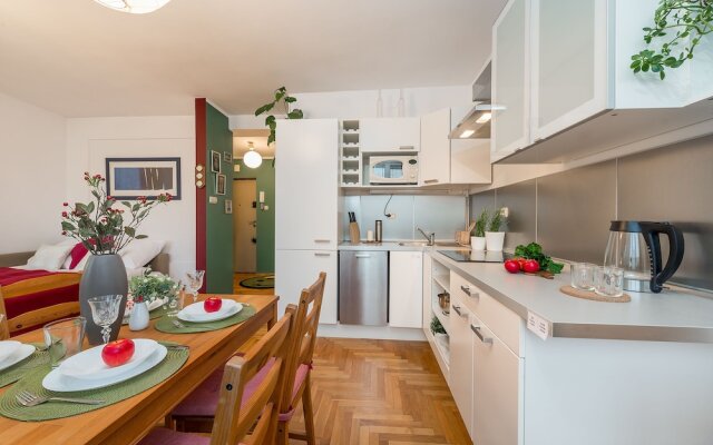 P&O Apartments Center