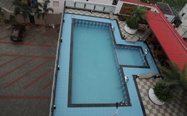 Hotel PVK Grand