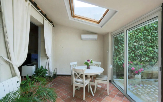 Beautiful and spacious T2 #Tours #Halles #Courtyard