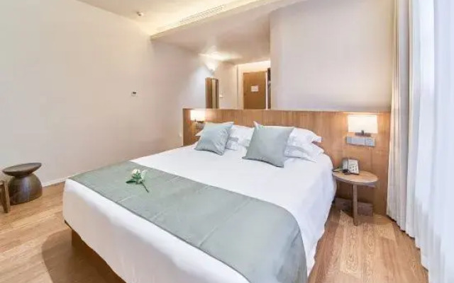 Qianyuan Jiangxin Hotel