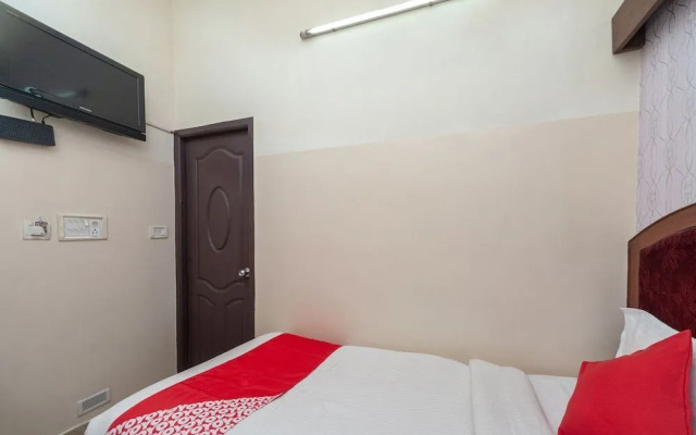 Rajeswari Tower by OYO Rooms