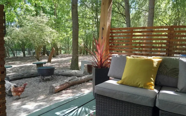 Little Greenwood Shepherd Hut - Sleeps 2