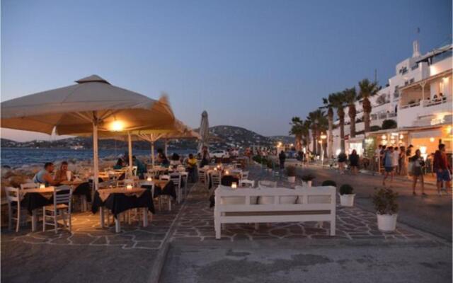 Livadia Seaside Studios 8