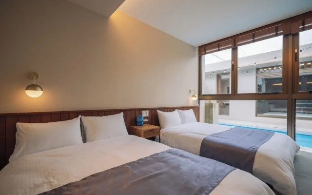 Reflexion Villas GLANZ