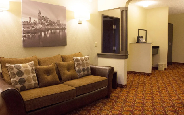 Brentwood Suites Nashville, an Ascend Collection Hotel