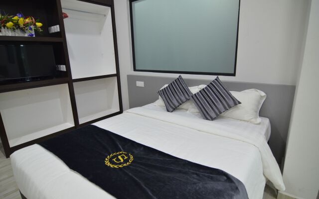 Travelland Hotel