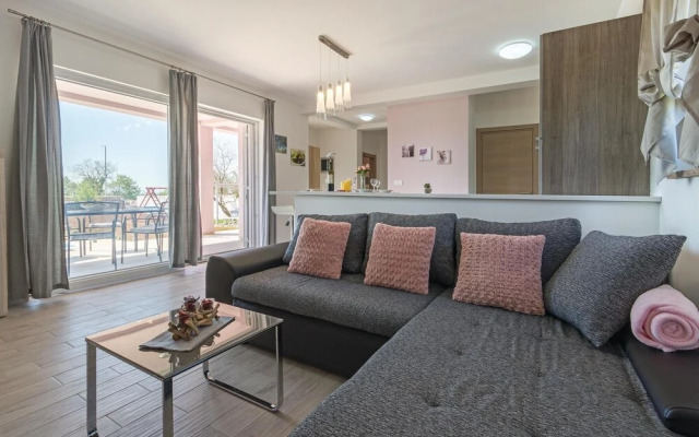 Nice Home in Vodnjan With Wifi and 2 Bedrooms