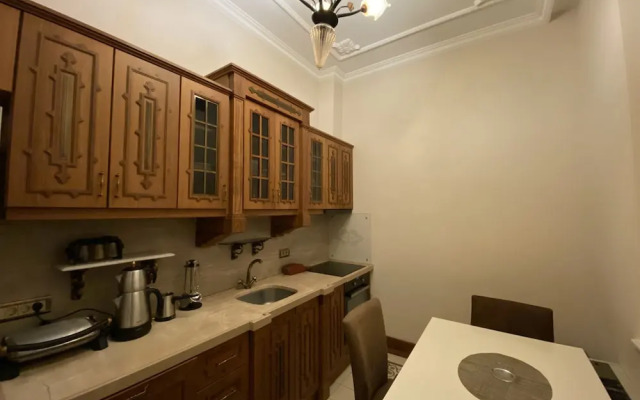 Aslan Residence