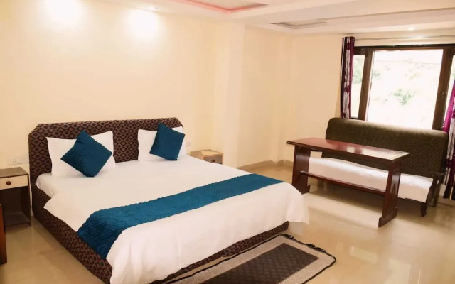 Hotel Ayaan Residency Manali