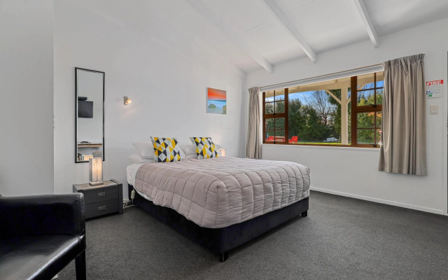 Colonial Lodge Motel – Guest Rooms – Oamaru