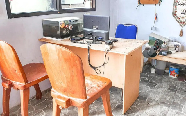 RedDoorz near Stadion Wilis Madiun