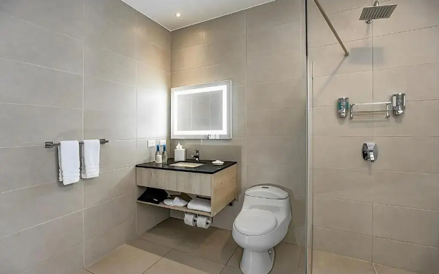 Doubletree By Hilton Guayaquil