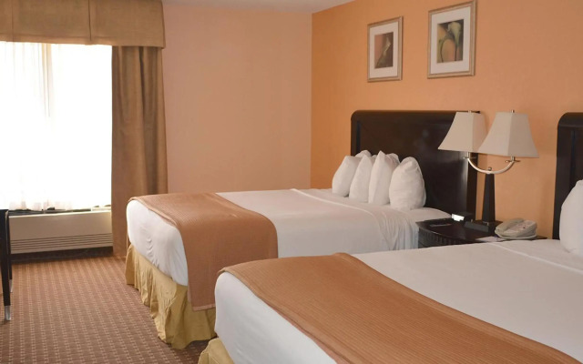 Baymont by Wyndham East Windsor Bradley Airport
