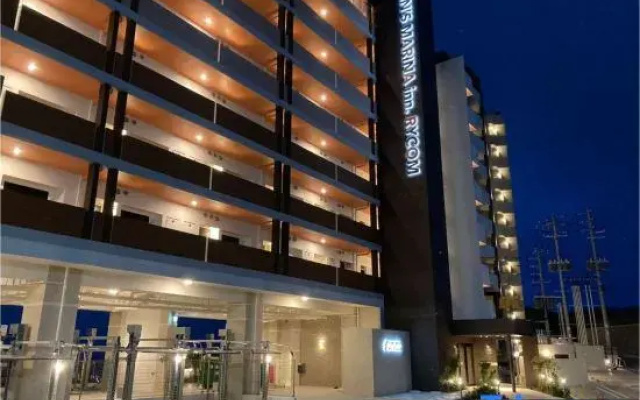 Yenn's Marina Inn Rycom