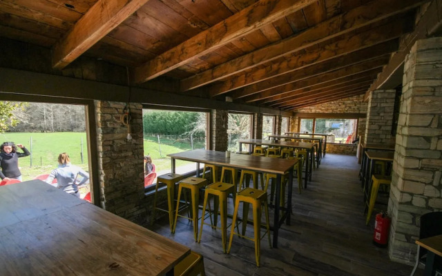 Bungalow-Cabañas en Albergue Valle Do Seo