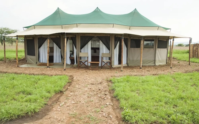 Serengeti Tortilis Camp