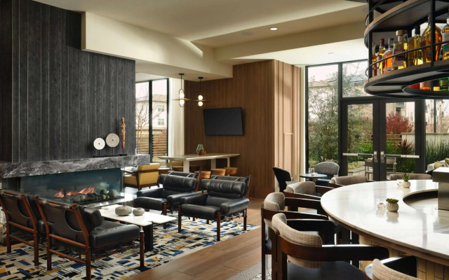 Hotel Centro Sonoma Wine Country, Tapestry Collection Hilton