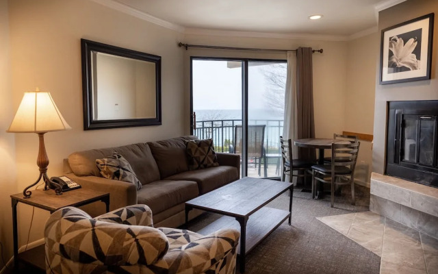 Weathervane Terrace Inn and Suites