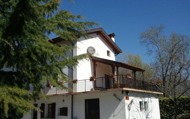 Al Campo Di Sotto Bed & Breakfast