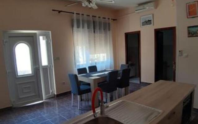Apartment Buskulic