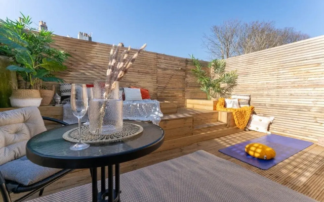 Host Stay Round Hill Apartment