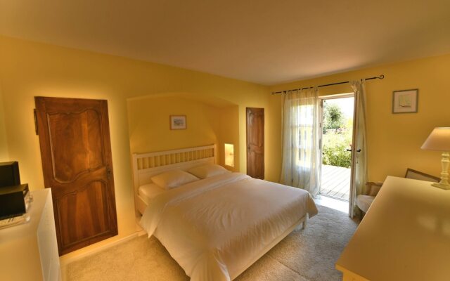 Villa with a Magic View of Saint Tropez