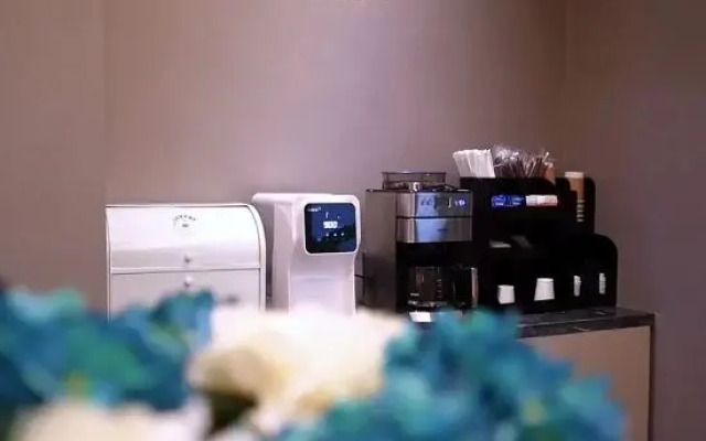 Homeinn Hotel (Yuxi People's Hospital Wanda Plaza)