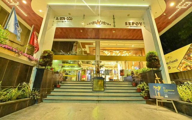OYO 1711 Hotel Sepoy Grande