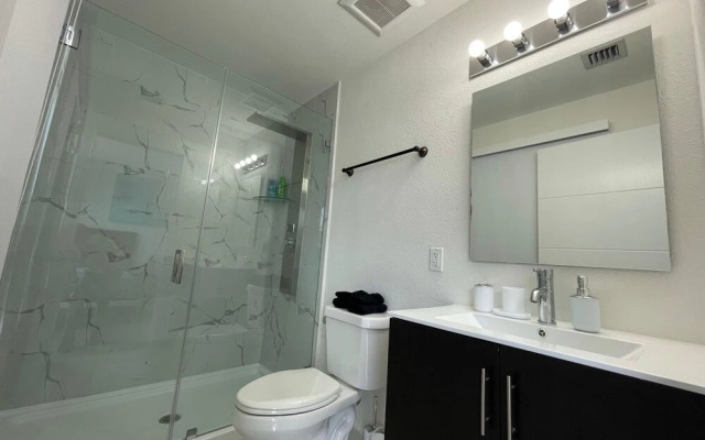 Breathtaking Sky Terrace 4BR/4BA BBQ/BAR  - New Home