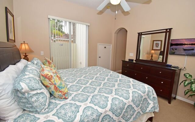 731 Sunbright Villa 5 Br villa by RedAwning