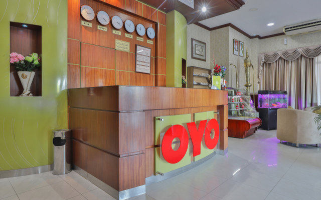 California Suites by OYO Rooms