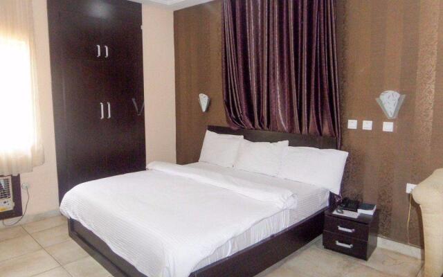 Siman Suites