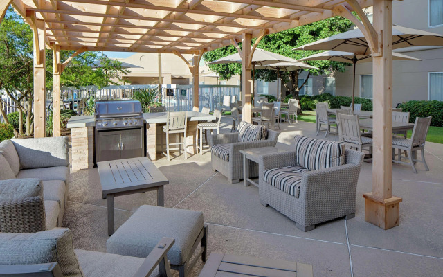 Homewood Suites by Hilton Dallas Market Center