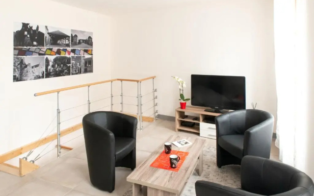 Appartement Duplex Totalement Meuble Et Equipe