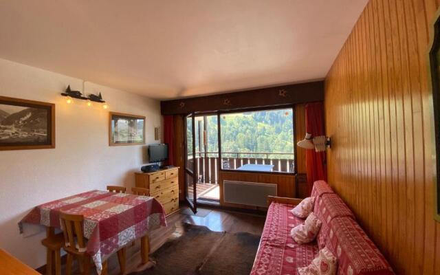 Appartement La Clusaz, 3 pièces, 6 personnes - FR-1-437-95