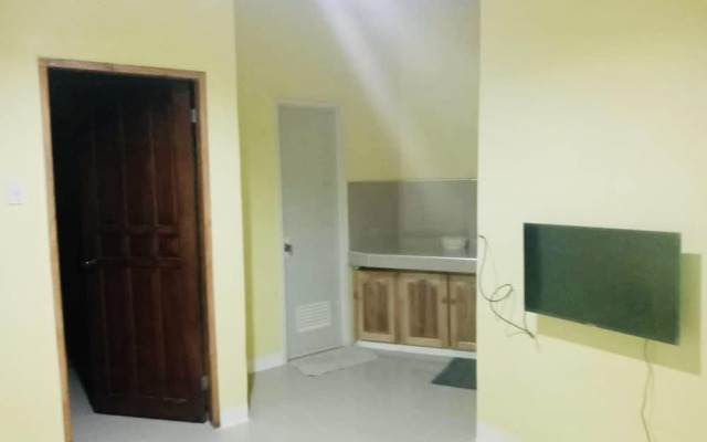 Rozay Travellers Inn