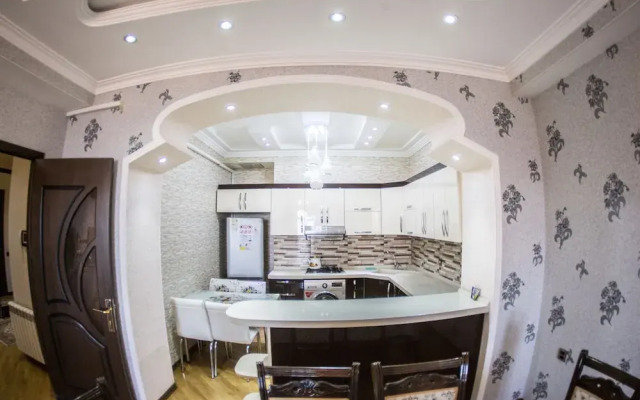 Bakuvi Tourist Apartment B227